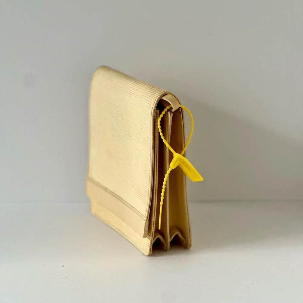 Louis Vuitton Lemon Drop Mini Epi - Picture 3 of 16